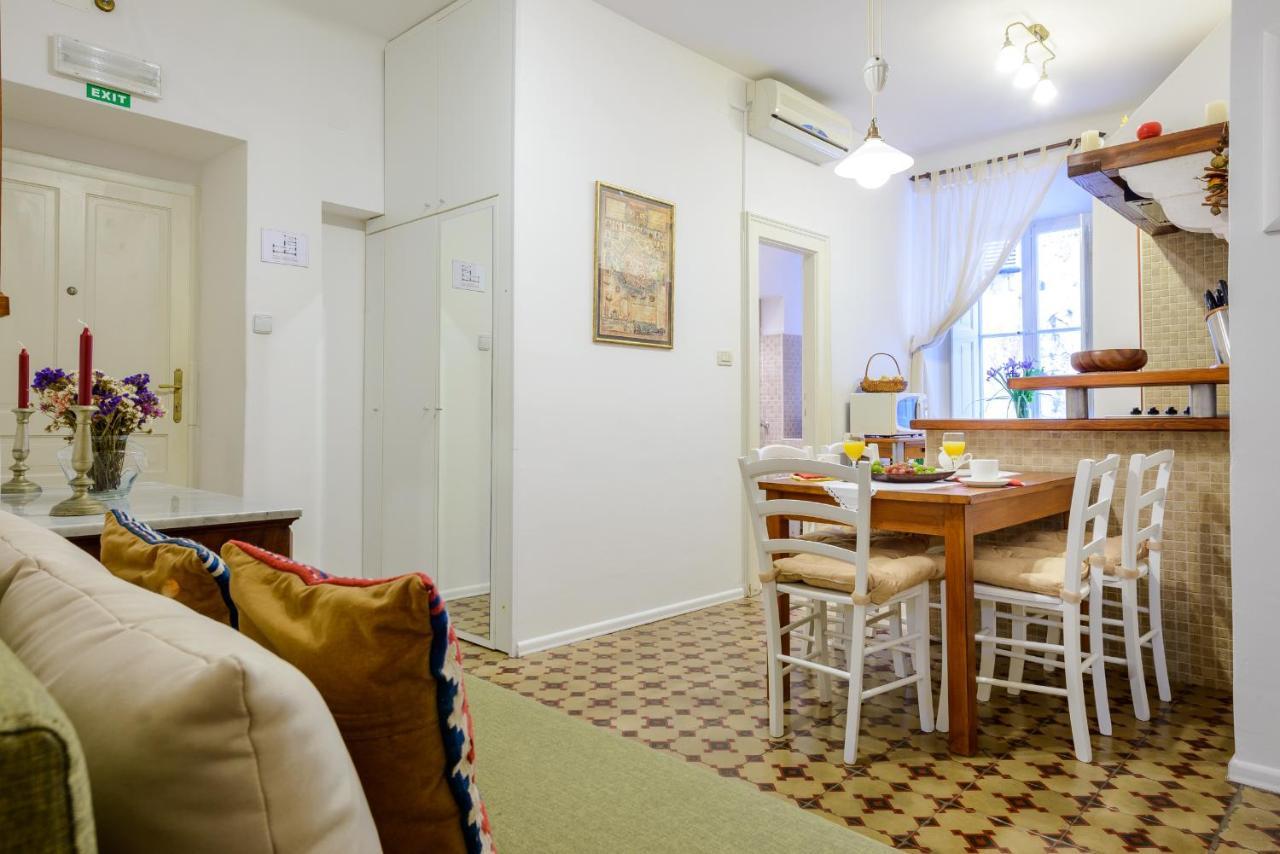 Guest house Flores